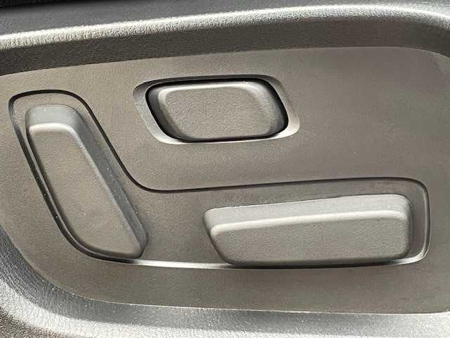 マツダ ＣＸ－８ 25S スマートエディション 茨城県 2023(令5)年 0.5万km ソウルレッドクリスタルM 純正ナビ　/-BT/TV/AM/FM/衝突軽減システム　/全方位カメラ　/フリップダウンモニター　/コーナーセンサー前後　/パワーバックドア　/ＬＥＤヘッドライト　/レーダークルーズコントロール　/メモリー付きパワーシート　/シートヒーター/ステアリングヒーター/ドライブレコーダー/ETC/電動格納ミラー