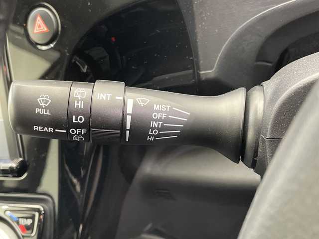 トヨタ アクア クロスオーバー 栃木県 2017(平29)年 1.9万km ベージュ 純正ナビ/（CD/フルセグTV/Bluetooth/SD）/バックカメラ/コーナーセンサー/ビルトインETC2.0/前方ドライブレコーダー/ハーフレザーシート/シートヒーター/ルーフレール/オートライト/LEDヘッドライト/横滑り防止装置/フォグランプ/スマートキー/プッシュスタート/ステアリングスイッチ/革巻きステアリング/ウィンカーミラー/16インチアルミホイール/純正フロアマット