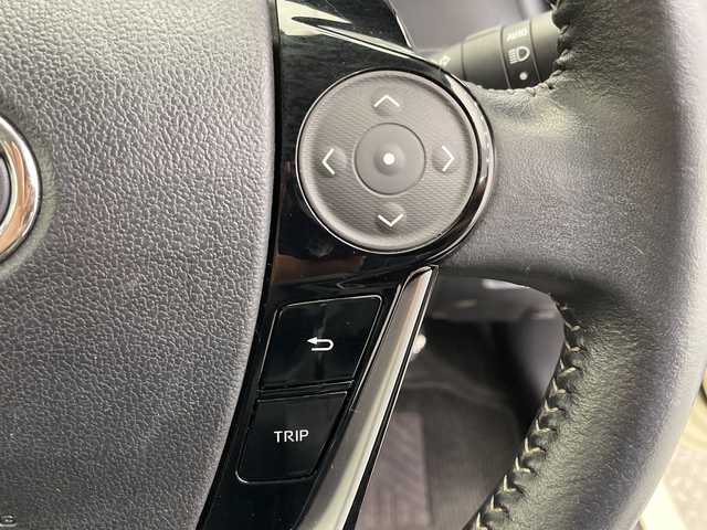 トヨタ アクア クロスオーバー 栃木県 2017(平29)年 1.9万km ベージュ 純正ナビ/（CD/フルセグTV/Bluetooth/SD）/バックカメラ/コーナーセンサー/ビルトインETC2.0/前方ドライブレコーダー/ハーフレザーシート/シートヒーター/ルーフレール/オートライト/LEDヘッドライト/横滑り防止装置/フォグランプ/スマートキー/プッシュスタート/ステアリングスイッチ/革巻きステアリング/ウィンカーミラー/16インチアルミホイール/純正フロアマット