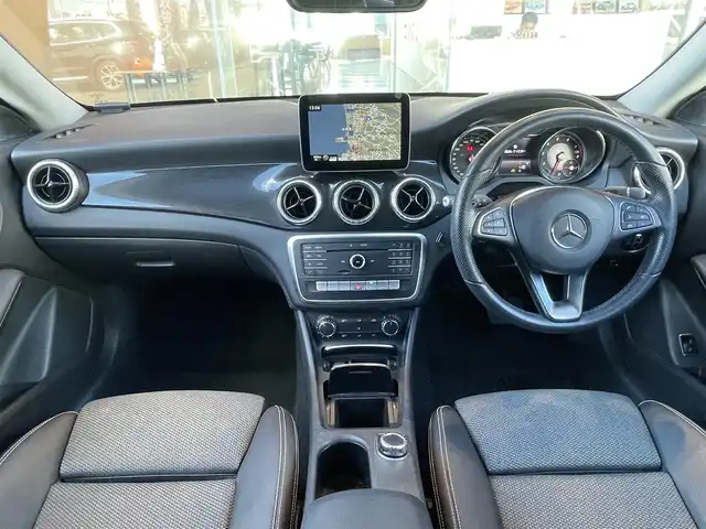 メルセデス・ベンツ ＣＬＡ１８０ Sブレイク AMG スタイル 鹿児島県 2019(平31)年 7.4万km マウンテングレー 純正HDDナビ/フルセグＴＶ/BT/USB/CD/DVD/ディストロニックプラスACC/バックカメラ/ETC/純正ドラレコ（SDなし)　/前後コーナーセンサー/ハーフレザーシート/シートヒーター/オートライト/ブラインドスポットモニター/レーンキープアシスト/パワーバックドア/18インチ純正アルミ