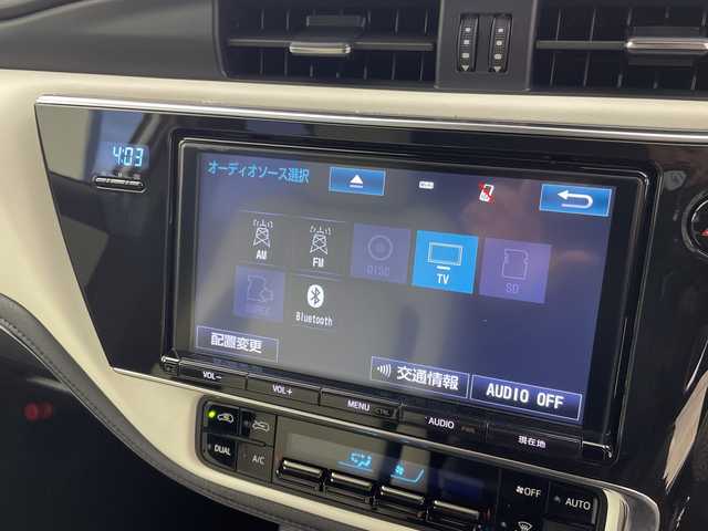 トヨタ オーリスハイブリッド Gパッケージ 群馬県 2016(平28)年 3.1万km ホワイトパールクリスタルシャイン 純正ナビ　衝突被害軽減システム　クルーズコントロール　バックカメラ　ステアリングスイッチ　電動格納ミラー　LEDヘッドライト　プッシュスタート　スマートキー　フォグライト　シートヒーター　禁煙車