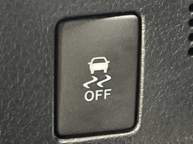 トヨタ オーリスハイブリッド Gパッケージ 群馬県 2016(平28)年 3.1万km ホワイトパールクリスタルシャイン 純正ナビ　衝突被害軽減システム　クルーズコントロール　バックカメラ　ステアリングスイッチ　電動格納ミラー　LEDヘッドライト　プッシュスタート　スマートキー　フォグライト　シートヒーター　禁煙車