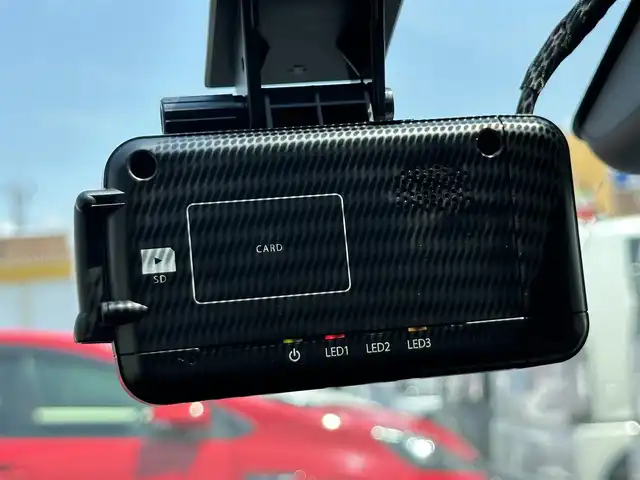 トヨタ アクア X 群馬県 2021(令3)年 7万km シルバー プリクラッシュセーフティ/クリアランスソナー/レーダークルーズコントロール/オートマチックハイビーム/ドライブレコーダー/ETC/バックカメラ/純正ナビゲーション/（Bluetooth/AM/FM/Miracast）