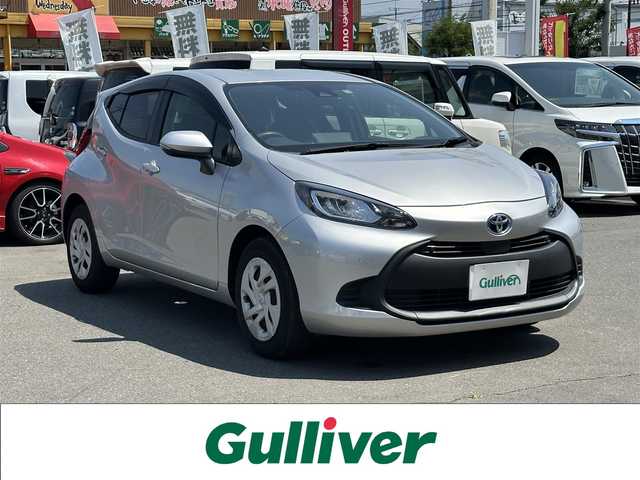 トヨタ アクア X 群馬県 2021(令3)年 7万km シルバー プリクラッシュセーフティ/クリアランスソナー/レーダークルーズコントロール/オートマチックハイビーム/ドライブレコーダー/ETC/バックカメラ/純正ナビゲーション/（Bluetooth/AM/FM/Miracast）