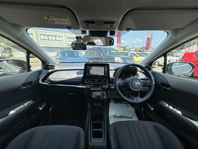 トヨタ アクア X 群馬県 2021(令3)年 7万km シルバー プリクラッシュセーフティ/クリアランスソナー/レーダークルーズコントロール/オートマチックハイビーム/ドライブレコーダー/ETC/バックカメラ/純正ナビゲーション/（Bluetooth/AM/FM/Miracast）