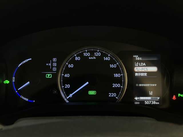 レクサス ＣＴ 200h Fスポーツ 新潟県 2018(平30)年 5.1万km グラファイトブラックガラスフレーク Fスポーツ専用本革シート/メモリ付きパワーシート/プリクラッシュブレーキ/レーダークルーズコントロール/純正SDナビ/(CD/DVD/BD/Bluetooth/フルセグTV)/バックカメラ/ETC2.0/ドライブレコーダー/パドルシフト/LEDヘッドライト/純正17インチアルミホイール/スマートキー/スペアキー/カードキー/保証書