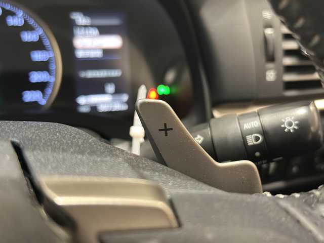 レクサス ＣＴ 200h Fスポーツ 新潟県 2018(平30)年 5.1万km グラファイトブラックガラスフレーク Fスポーツ専用本革シート/メモリ付きパワーシート/プリクラッシュブレーキ/レーダークルーズコントロール/純正SDナビ/(CD/DVD/BD/Bluetooth/フルセグTV)/バックカメラ/ETC2.0/ドライブレコーダー/パドルシフト/LEDヘッドライト/純正17インチアルミホイール/スマートキー/スペアキー/カードキー/保証書