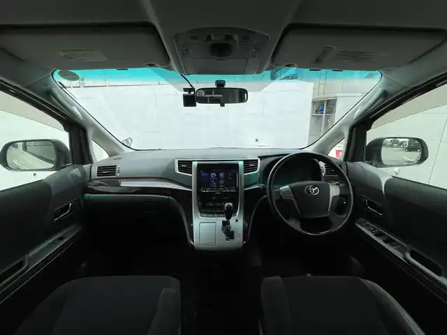 トヨタ アルファード 240S 千葉県 2014(平26)年 13.1万km ホワイトパールクリスタルシャイン (株)IDOMが運営する【じしゃロン八千代店】の自社ローン対象車両になります。こちらは現金またはオートローンご利用時の価格です。自社ローンご希望の方は別途その旨お申付け下さい/社外ナビ/バックカメラ/ETC/両側パワースライドドア/純正AW