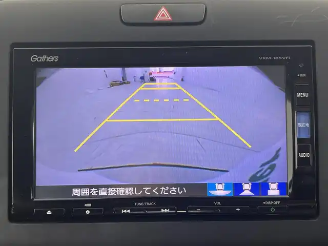 ホンダ フリード G ホンダセンシング 大阪府 2018(平30)年 6.1万km ホワイトオーキッドパール ホンダセンシング/　・衝突軽減ブレーキ/　・レーンキープアシスト/　・レーダークルーズコントロール/　・誤発進抑制機能/純正メモリナビ/　CD/DVD/Bluetooth/TV/バックカメラ/LEDヘッドライト/オートライト/プラズマクラスター/スマートキー/プッシュスタート/ビルトインETC/ドアミラーヒーター/純正フロアマット/アイドリングストップ/横滑り防止装置