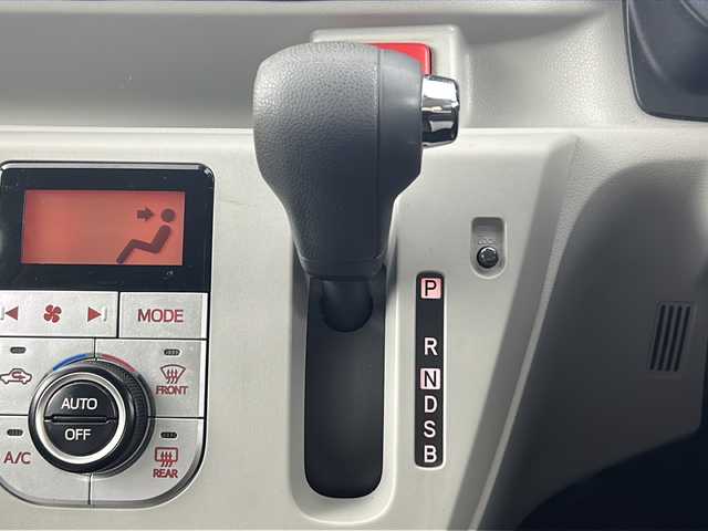 ダイハツ ミラ イース G リミテッド SAⅢ 愛知県 2018(平30)年 6.7万km スカイブルーメタリック 禁煙車/純正7インチナビ/（CD/DVD/Bluetooth/フルセグTV/SD）/バックカメラ/スマートアシストIII/・衝突軽減ブレーキ/・レーンキープアシスト/・オートマチックハイビーム/・誤発進抑制機能/クリアランスソナー/ETC/シートヒーター/ベンチシート/純正アルミホイール/スマートキー/スペアキー有/純正フロアマット/LEDヘッドライト