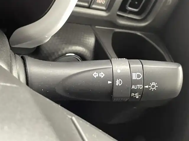 スズキ ハスラー HYBRID X 熊本県 2020(令2)年 3.9万km ブルーイッシュブラックパール3 ワンオーナー　/禁煙車　/社外ナビ（ＣＤ・ＤＶＤ・フルセグ・ＢＴ・ＳＤ・ｉｐｏｄ）/ビルトインＥＴＣ　/後ろのみコーナーセンサー　/前席シートヒーター/スズキセーフティサポート/・誤発進抑制機能/・車線逸脱警報/・ふらつき警報機能/・先行車発進お知らせ機能/・標識認識システム/・後退時ブレーキサポート/・後方誤発進抑制機能/横滑り防止/アイドリングストップ/純正フロアマット/純正１５インチAW/オートライト/LEDヘッドライト/フォグライト/スマートキー/プッシュスタート/スペアキー1本/保証書/取扱説明書