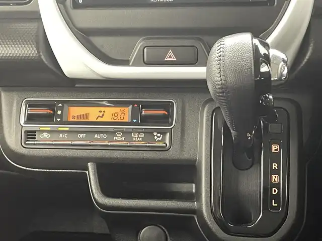 スズキ ハスラー HYBRID X 熊本県 2020(令2)年 3.9万km ブルーイッシュブラックパール3 ワンオーナー　/禁煙車　/社外ナビ（ＣＤ・ＤＶＤ・フルセグ・ＢＴ・ＳＤ・ｉｐｏｄ）/ビルトインＥＴＣ　/後ろのみコーナーセンサー　/前席シートヒーター/スズキセーフティサポート/・誤発進抑制機能/・車線逸脱警報/・ふらつき警報機能/・先行車発進お知らせ機能/・標識認識システム/・後退時ブレーキサポート/・後方誤発進抑制機能/横滑り防止/アイドリングストップ/純正フロアマット/純正１５インチAW/オートライト/LEDヘッドライト/フォグライト/スマートキー/プッシュスタート/スペアキー1本/保証書/取扱説明書