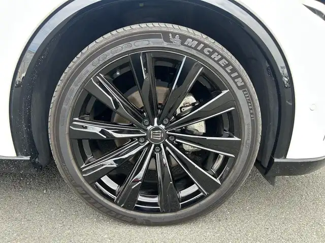 トヨタ クラウン スポーツ Z 静岡県 2023(令5)年 2.8万km プレシャスホワイトパール Toyota Safety Sense/・プリクラッシュセーフティ/・レーンディパーチャーアラート/・オートハイビーム/・ブラインドスポットモニター/パノラマルーフ/パワーバックドア/デジタルインナーミラー/サンドブラウンレザーシート/前席パワーシート/エアシート/シートヒーター/純正12.3型ナビ/地デジTV/【Bluetooth接続】/パノラミックビューモニター/置くだけ充電/ETC（2.0）/LEDヘッドライト/前後ドラレコ/革巻きステアリング/ステアリングスイッチ/クリアランスソナー/純正21インチアルミホイル/サイド/カーテンエアバッグ/スマートキー