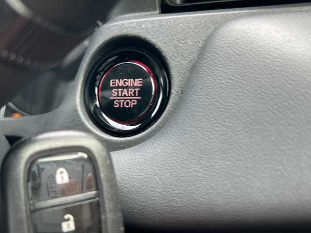 ホンダ ヴェゼル G 鹿児島県 2022(令4)年 4.9万km プラチナホワイトパール ホンダセンシング/KENWOODフローティング9インチナビ/　　BR/フルセグTV/バックカメラ/アダプティブクルーズコントロール/フルLEDヘッドライト/純正15インチアルミホイール/スマートキー/ETC