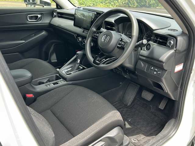 ホンダ ヴェゼル G 鹿児島県 2022(令4)年 4.9万km プラチナホワイトパール ホンダセンシング/KENWOODフローティング9インチナビ/　　BR/フルセグTV/バックカメラ/アダプティブクルーズコントロール/フルLEDヘッドライト/純正15インチアルミホイール/スマートキー/ETC