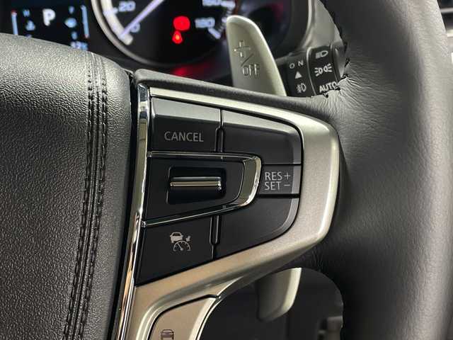 三菱 デリカＤ：５ シャモニー 神奈川県 2025(令7)年 0.1千km グラファイトグレーメタリック/ブラックマイカ 登録済未使用車/CHAMONIX (8人)/ステップレス/4WD/オリジナルナビ取付パッケージ＋リアモニター取付パッケージ(25/300)/D:5専用11型ナビゲーション(322300)/社外11型ナビ(EX11NX)/(CD/DVD/SD/MSV/BT/HDMI/フルセグTV/CarPlay)/マルチアラウンドモニター/12.8型後席用モニター(143550円)/e-Assist/BSM/アダプティブクルーズコントロール/オートマチックハイビーム/両側パワースライドドア/パワーバックドア/半革シート/前席シートヒーター/ステアリングヒーター/電動パーキングブレーキ/AC100V/プッシュスタート/スマートキー/LEDライト/オートライト/純正18インチアルミホイール