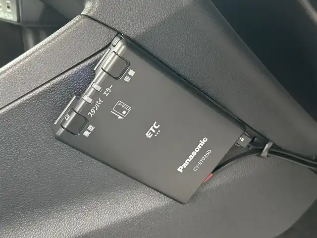 スバル クロストレック ツーリング 道東・釧路十勝 2023(令5)年 0.8万km クリスタルブラックシリカ ４ＷＤ/プッシュスタート/革巻きステアリング/MTモード付/寒冷地仕様/純正ナビ/(BT/USB/iPad/iPhone)/クルーズコントロール/(追従機能あり)/ステアリングスイッチ/ステアリングヒーター/バックカメラ/フルセグTV/シートヒータ/(前席)/エアシーター/(前席)/社外ETC/USB/タイプ入力端子/スマートキー/スペアキー/オートライト/フロントフォグランプ/純正17インチAW/保証書/取扱説明書