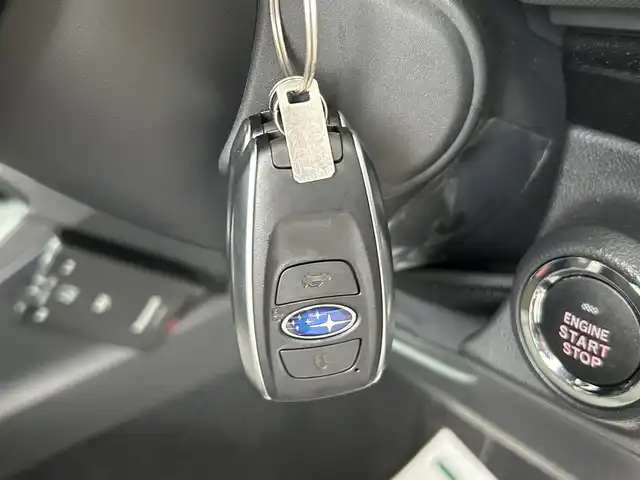 スバル クロストレック ツーリング 道東・釧路十勝 2023(令5)年 0.8万km クリスタルブラックシリカ ４ＷＤ/プッシュスタート/革巻きステアリング/MTモード付/寒冷地仕様/純正ナビ/(BT/USB/iPad/iPhone)/クルーズコントロール/(追従機能あり)/ステアリングスイッチ/ステアリングヒーター/バックカメラ/フルセグTV/シートヒータ/(前席)/エアシーター/(前席)/社外ETC/USB/タイプ入力端子/スマートキー/スペアキー/オートライト/フロントフォグランプ/純正17インチAW/保証書/取扱説明書