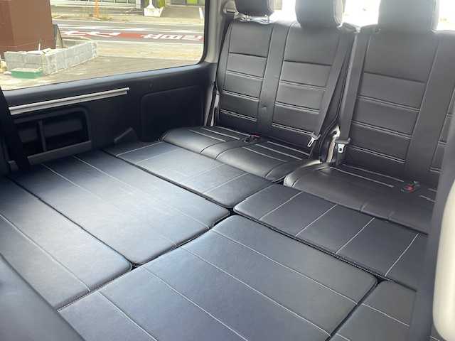 トヨタ ハイエース GL 福島県 2018(平30)年 4万km 黒 ワンオーナー/4WD/FLEXオリジナルシート・ベドキット/アルパインフリップダウンモニター/木目調フローリング/バルベロ17AW/寒冷地仕様/SDナビ