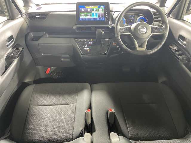 日産 ルークス HWS X プロパイロットED 神奈川県 2024(令6)年 0.4万km フローズンバニラパール プロパイロット/純正ディズプレイオーディオ　ナビ機能なし/Bluetooth/全方位カメラ/オートホールド/ドライブレコーダー/インテリジェントミラー/ETC/インテリジェントキー/プッシュスタート/ステアリングスイッチ/オートライト/両側パワースライドドア/アイドリングストップ/SOSコール/シートリフター/LEDヘッドライト/フォグランプ/電動格納ミラー/ウィンカーミラー/純正フロアマット/純正バイザー