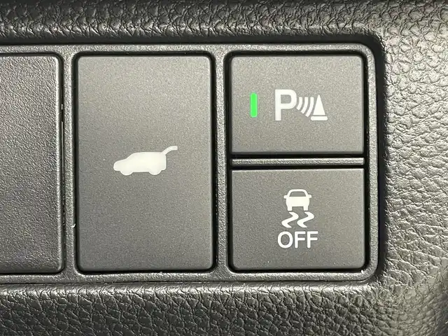 ホンダ ヴェゼル ハイブリッド e:HEV Z 茨城県 2025(令7)年 0.1千km クリスタルブラックパール 9インチHonda CONNECTディスプレー/・バックカメラ/・FM/AM/USB/Bluetooth/フルセグTV/・Apple CarPlay/Android　Auto/BSM/ワイヤレス受電/ビルドインETC2.0/パワーバックドア/ステアリングヒーター/運転席＆助手席シートヒーター/前後コーナーセンサー/Honda SENSING/・アダプティブクルーズコントロール/・誤発進抑制機能/・レーンキープアシスト/・近距離衝突軽減ブレーキ/パドルシフト/ハーフレザーシート/LEDヘッドライト/オートハイビーム/オートライト/オットマン