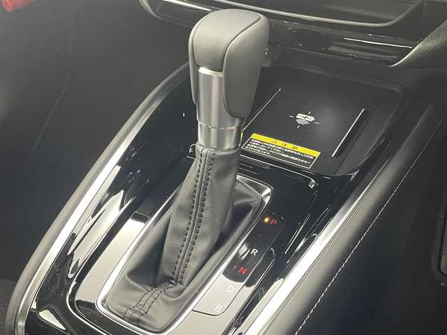 ホンダ ヴェゼル ハイブリッド e:HEV Z 茨城県 2025(令7)年 0.1千km クリスタルブラックパール 9インチHonda CONNECTディスプレー/・バックカメラ/・FM/AM/USB/Bluetooth/フルセグTV/・Apple CarPlay/Android　Auto/BSM/ワイヤレス受電/ビルドインETC2.0/パワーバックドア/ステアリングヒーター/運転席＆助手席シートヒーター/前後コーナーセンサー/Honda SENSING/・アダプティブクルーズコントロール/・誤発進抑制機能/・レーンキープアシスト/・近距離衝突軽減ブレーキ/パドルシフト/ハーフレザーシート/LEDヘッドライト/オートハイビーム/オートライト/オットマン