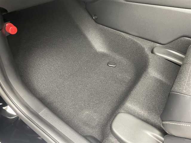 ホンダ ヴェゼル ハイブリッド e:HEV Z 茨城県 2025(令7)年 0.1千km クリスタルブラックパール 9インチHonda CONNECTディスプレー/・バックカメラ/・FM/AM/USB/Bluetooth/フルセグTV/・Apple CarPlay/Android　Auto/BSM/ワイヤレス受電/ビルドインETC2.0/パワーバックドア/ステアリングヒーター/運転席＆助手席シートヒーター/前後コーナーセンサー/Honda SENSING/・アダプティブクルーズコントロール/・誤発進抑制機能/・レーンキープアシスト/・近距離衝突軽減ブレーキ/パドルシフト/ハーフレザーシート/LEDヘッドライト/オートハイビーム/オートライト/オットマン