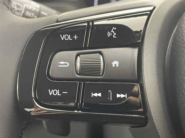 ホンダ ヴェゼル ハイブリッド e:HEV Z 茨城県 2025(令7)年 0.1千km クリスタルブラックパール 9インチHonda CONNECTディスプレー/・バックカメラ/・FM/AM/USB/Bluetooth/フルセグTV/・Apple CarPlay/Android　Auto/BSM/ワイヤレス受電/ビルドインETC2.0/パワーバックドア/ステアリングヒーター/運転席＆助手席シートヒーター/前後コーナーセンサー/Honda SENSING/・アダプティブクルーズコントロール/・誤発進抑制機能/・レーンキープアシスト/・近距離衝突軽減ブレーキ/パドルシフト/ハーフレザーシート/LEDヘッドライト/オートハイビーム/オートライト/オットマン