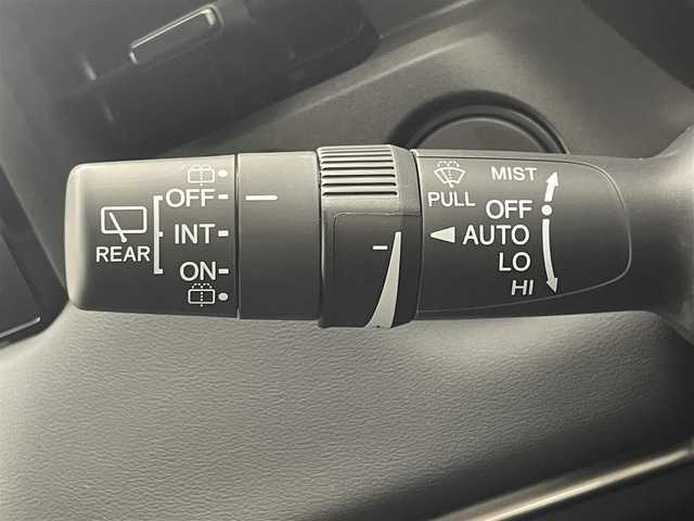 ホンダ ヴェゼル ハイブリッド e:HEV Z 茨城県 2025(令7)年 0.1千km クリスタルブラックパール 9インチHonda CONNECTディスプレー/・バックカメラ/・FM/AM/USB/Bluetooth/フルセグTV/・Apple CarPlay/Android　Auto/BSM/ワイヤレス受電/ビルドインETC2.0/パワーバックドア/ステアリングヒーター/運転席＆助手席シートヒーター/前後コーナーセンサー/Honda SENSING/・アダプティブクルーズコントロール/・誤発進抑制機能/・レーンキープアシスト/・近距離衝突軽減ブレーキ/パドルシフト/ハーフレザーシート/LEDヘッドライト/オートハイビーム/オートライト/オットマン