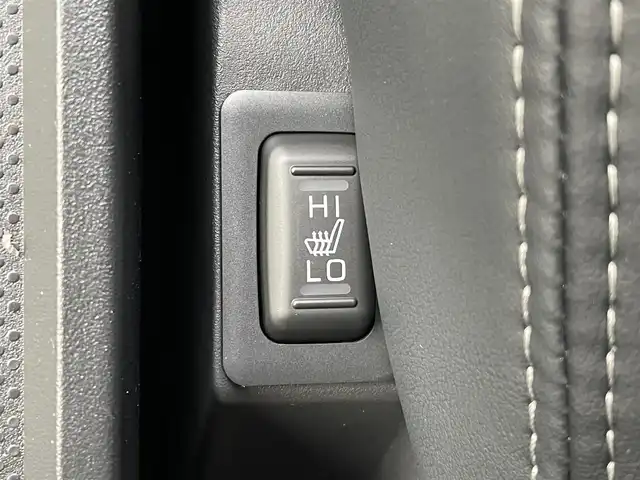 三菱 デリカＤ：５ シャモニー 東京都 2025(令7)年 0.1千km グラファイトグレーメタリック/ブラックマイカ 登録済未使用車　/純正１１型メモリナビフルセグ　/・BluetoothAudio/HDMI/USB/・CD/SD/DVD/AM/FM/純正１２型後席モニター　/アラウンドビュー モニター/ｅアシスト　/（予防安全技術）/・衝突被害軽減ブレーキシステム/・車線逸脱警報システム/・レーダークルーズコントロール　/・オートマチックハイビーム/・誤発進抑制機能/・後退時車両検知機能/ハーフレザーシート/両側パワースライドドア　/パワーバックドア　/アイドリングストップ/スペアキーX１/保証書＆取説