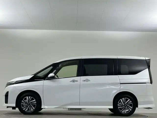 日産 セレナ e－パワー ハイウェイスター V 埼玉県 2025(令7)年 0.1千km プリズムホワイト 登録済未使用車　純正１２．３型型ナビ　全方位カメラ　ＥＴＣ２．０　プロパイロット　BSM　デジタルインナーミラー　レーダークルーズコントロール　レーンキープアシスト　コーナーセンサー　衝突被害軽減