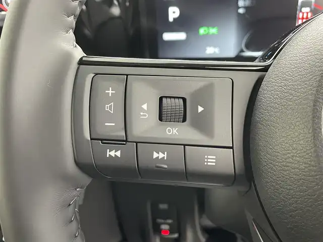 日産 セレナ e－パワー ハイウェイスター V 埼玉県 2025(令7)年 0.1千km プリズムホワイト 登録済未使用車　純正１２．３型型ナビ　全方位カメラ　ＥＴＣ２．０　プロパイロット　BSM　デジタルインナーミラー　レーダークルーズコントロール　レーンキープアシスト　コーナーセンサー　衝突被害軽減