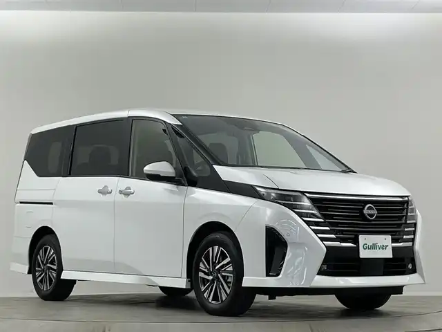 日産 セレナ e－パワー ハイウェイスター V 埼玉県 2025(令7)年 0.1千km プリズムホワイト 登録済未使用車　純正１２．３型型ナビ　全方位カメラ　ＥＴＣ２．０　プロパイロット　BSM　デジタルインナーミラー　レーダークルーズコントロール　レーンキープアシスト　コーナーセンサー　衝突被害軽減