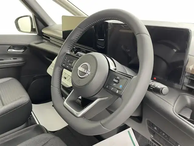 日産 セレナ e－パワー ハイウェイスター V 埼玉県 2025(令7)年 0.1千km プリズムホワイト 登録済未使用車　純正１２．３型型ナビ　全方位カメラ　ＥＴＣ２．０　プロパイロット　BSM　デジタルインナーミラー　レーダークルーズコントロール　レーンキープアシスト　コーナーセンサー　衝突被害軽減