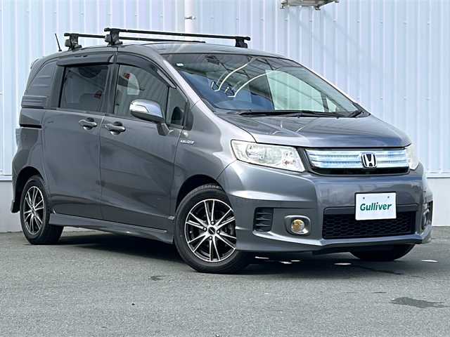 ホンダ フリード スパイク ハイブリット ジャストセレクション 三重県 2013(平25)年 11.7万km ポリッシュドメタルメタリック 純正ナビ　/バックカメラ /ETC /両側スライドドア/純正フロアマット /ウィンカーミラー /電動格納ミラー/禁煙車