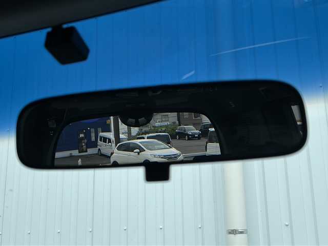 ホンダ フリード スパイク ハイブリット ジャストセレクション 三重県 2013(平25)年 11.7万km ポリッシュドメタルメタリック 純正ナビ　/バックカメラ /ETC /両側スライドドア/純正フロアマット /ウィンカーミラー /電動格納ミラー/禁煙車