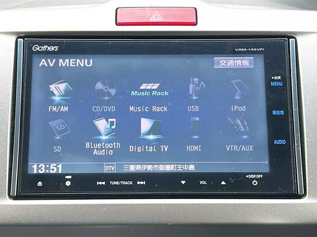 ホンダ フリード スパイク ハイブリット ジャストセレクション 三重県 2013(平25)年 11.7万km ポリッシュドメタルメタリック 純正ナビ　/バックカメラ /ETC /両側スライドドア/純正フロアマット /ウィンカーミラー /電動格納ミラー/禁煙車
