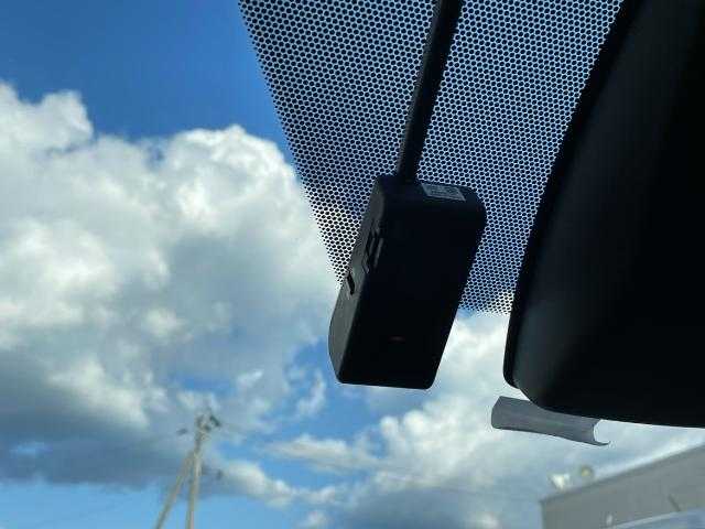 トヨタ ＲＡＶ４ G Zパッケージ 岩手県 2019(令1)年 5.3万km シルバーメタリック 純正ＳＤナビ　Ｂｌｕｅｔｏｏｔｈ／ＣＤ／ＤＶＤ／フルセグＴＶ　/バックカメラ　/ＴＲＤフルエアロ　/前後ドラレコ　/前席シートヒーター　/シートメモリー　/レーダークルコン　/デジタルインナーミラー/ETC2.0/4WD/ステアリングヒーター/電動リアゲート