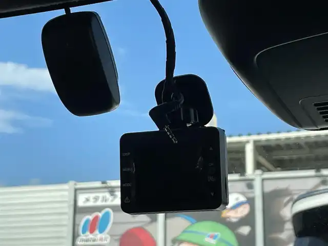 ダイハツ タント カスタム RS 滋賀県 2019(令1)年 1.9万km ブラックマイカメタリック 純正ナビ/【CD.DVD.Bluetooth.フルセグTV】/バックカメラ/衝突軽減ブレーキ/両側電動スライドドア/クリアランスソナー/LEDヘッドライト/オートライト/オートハイビーム/ETC/前後ドライブレコーダー/ハーフレザーシート/ステアリングスイッチ/プッシュスタート/スマートキー/スペアキー