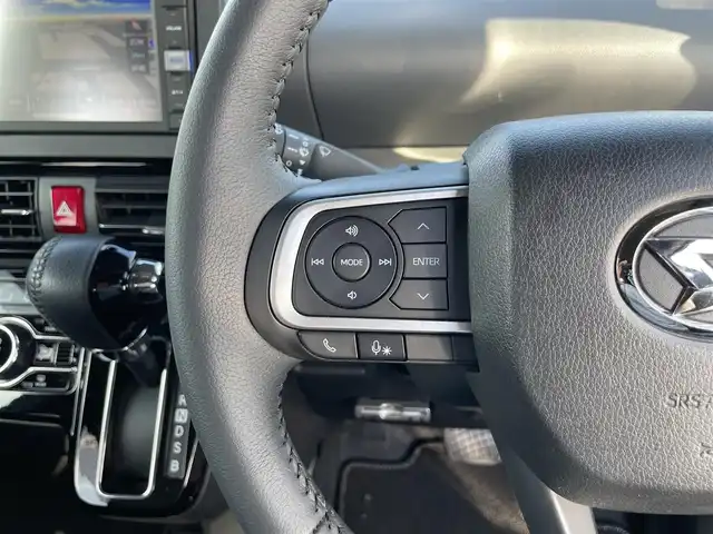 ダイハツ タント カスタム RS 滋賀県 2019(令1)年 1.9万km ブラックマイカメタリック 純正ナビ/【CD.DVD.Bluetooth.フルセグTV】/バックカメラ/衝突軽減ブレーキ/両側電動スライドドア/クリアランスソナー/LEDヘッドライト/オートライト/オートハイビーム/ETC/前後ドライブレコーダー/ハーフレザーシート/ステアリングスイッチ/プッシュスタート/スマートキー/スペアキー