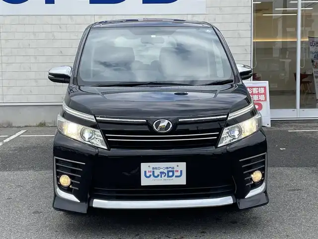 トヨタ ヴォクシー ZS 煌 佐賀県 2014(平26)年 12万km ブラック こちらは現金またはオートローンご利用時の価格です/自社ローンご希望の方は別途その旨お申付け下さい/禁煙車　/７人乗り　/エクリプスナビ ＴＶ ＢＴオーディオ ＤＶＤ ＣＤ　/バックカメラ　/両側電動スライドドア