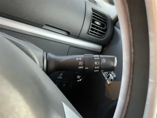 ダイハツ タント カスタム X SA 和歌山県 2014(平26)年 9.5万km ブラックマイカメタリック (株)IDOMが運営する【じしゃロン和歌山店】の自社ローン専用車両になります。こちらは現金またはオートローンご利用時の価格です。自社ローンご希望の方は別途その旨お申付け下さい/衝突軽減ブレーキ/純正メモリナビ(NSZN-W62)/　・CD/DVD/Bluetooth/片側パワースライドドア/LEDヘッドライト/フォグライト/純正14incAW/プッシュスタート/スマートキー/アイドリングストップ/後席サンシェード/W＋サイドエアバック