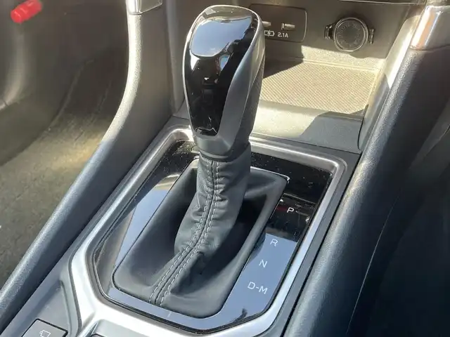 スバル フォレスター ハイブリッド アドバンス 滋賀県 2019(平31)年 2.2万km セピアブロンズM 純正8インチナビ/(AM/FM/CD/DVD/iPod/USB/BT/SD/フルセグTV)/ハーフレザーシート/パワーバックドア/アイサイトver.3/・衝突軽減ブレーキ/・レーントレーシングアシスト/・レーダークルーズコントロール/コーナーセンサー/電動サイドブレーキ/シートヒーター/パワーシート/サイドビュー＆バックカメラ/ドライブレコーダー/ビルトインETC/ステアリングヒーター/革巻きステアリング/ステアリングスイッチ/パドルシフト/電動サイドブレーキ/横滑り防止装置/プッシュスタート/純正フロアマット/電格ウインカーミラー