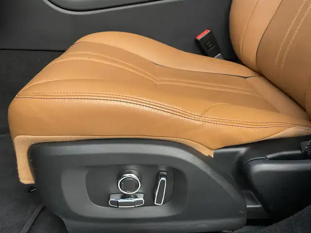 ジャガー ＸＪ プレミアムラグジュアリー 長野県 2018(平30)年 2.6万km ゴールド サンルーフ/ブラウンレザーシート/D/Nベンチレーション/全席シートヒーター/MERIDIANサウンド/デジタルメーター/ACC(アダプティブクルーズコントロール)/純正ナビゲーション/フルセグテレビ/360°カメラ/20インチOPアルミ/インテリジェントエマージェンシーブレーキ/LEDヘッドライト/オートトランク/スマートキー/パーキングアシスト/パークセンサー/カラーコード：１AJ（INGOT）