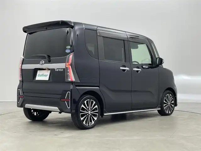 ダイハツ タント カスタム RS 埼玉県 2019(令1)年 5.8万km パールブラック 純正９型ＳＤナビ/(CD/DVD/Ｂｌｕｅｔｏｏｔｈ/音楽録音/フルセグ)/パノラマモニター/アダプティブクルーズコントロール/両側パワースライドドア/ドライブレコーダー/衝突被害軽減ブレーキ/ハーフレザーシート/シートヒーター/ビルトインＥＴＣ/オートＬＥＤライト/純正１５インチアルミホイール