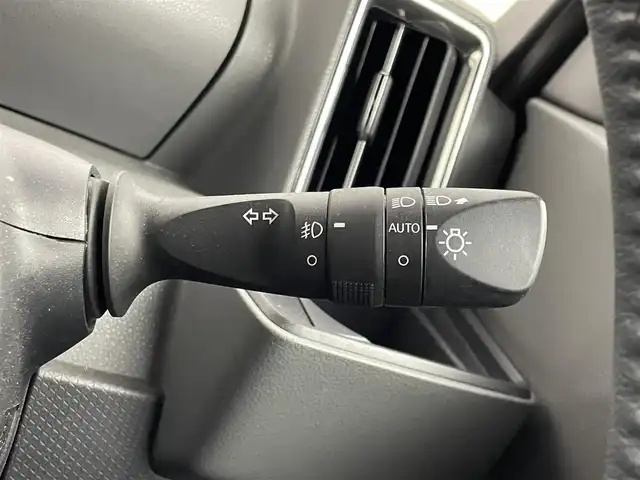 ダイハツ タント カスタム RS 埼玉県 2019(令1)年 5.8万km パールブラック 純正９型ＳＤナビ/(CD/DVD/Ｂｌｕｅｔｏｏｔｈ/音楽録音/フルセグ)/パノラマモニター/アダプティブクルーズコントロール/両側パワースライドドア/ドライブレコーダー/衝突被害軽減ブレーキ/ハーフレザーシート/シートヒーター/ビルトインＥＴＣ/オートＬＥＤライト/純正１５インチアルミホイール