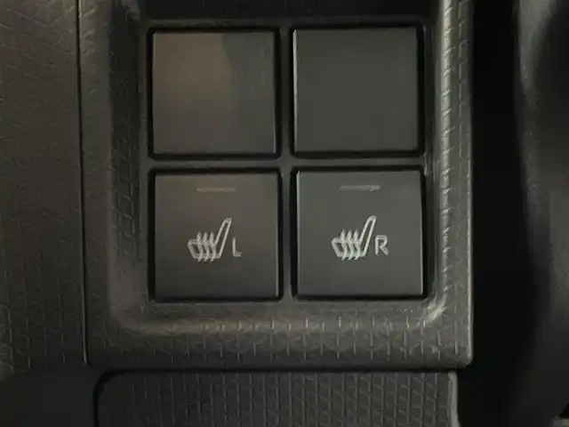 ダイハツ タント カスタム RS 埼玉県 2019(令1)年 5.8万km パールブラック 純正９型ＳＤナビ/(CD/DVD/Ｂｌｕｅｔｏｏｔｈ/音楽録音/フルセグ)/パノラマモニター/アダプティブクルーズコントロール/両側パワースライドドア/ドライブレコーダー/衝突被害軽減ブレーキ/ハーフレザーシート/シートヒーター/ビルトインＥＴＣ/オートＬＥＤライト/純正１５インチアルミホイール