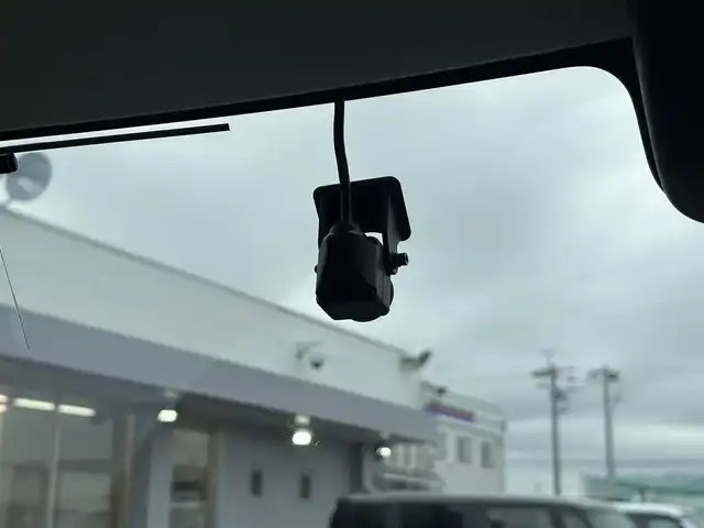 スズキ スペーシア ギア HYBRID XZ 愛知県 2021(令3)年 2.8万km オフブルーメタリック/ガンメタリック2トーンルーフ /禁煙/ワンオーナー//フルセグナビ/CD/DVD/BT/SD/MSV/USB/BT//全方位カメラ/前後ドラレコ/HUD//両側パワースライドドア//シートバックテーブル/リアロールサンシェード//リアサーキュレーター/バニティミラー//オートリトラウィンカーミラー//純正LEDオートライト/オートハイビーム//純正LEDフォグ//純正フロアマット/純正ドアバイザー//プッシュスタート/スマートキー//ルーフレール//デュアルカメラブレーキサポート/ACC/RSA//前後誤発進抑制/車線逸脱警報//ふらつき警報/先行車発進告知//新車時保証書//取扱説明書//スペアスマートキー