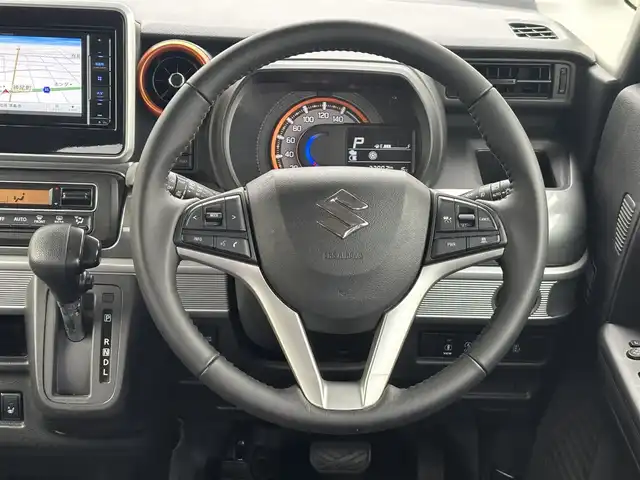 スズキ スペーシア ギア HYBRID XZ 愛知県 2021(令3)年 2.8万km オフブルーメタリック/ガンメタリック2トーンルーフ /禁煙/ワンオーナー//フルセグナビ/CD/DVD/BT/SD/MSV/USB/BT//全方位カメラ/前後ドラレコ/HUD//両側パワースライドドア//シートバックテーブル/リアロールサンシェード//リアサーキュレーター/バニティミラー//オートリトラウィンカーミラー//純正LEDオートライト/オートハイビーム//純正LEDフォグ//純正フロアマット/純正ドアバイザー//プッシュスタート/スマートキー//ルーフレール//デュアルカメラブレーキサポート/ACC/RSA//前後誤発進抑制/車線逸脱警報//ふらつき警報/先行車発進告知//新車時保証書//取扱説明書//スペアスマートキー