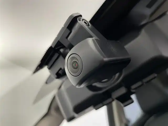 日産 エクストレイル G e－4ORCE 富山県 2022(令4)年 4.2万km ブリリアントホワイトパール/スーパーブラック 2トーン ワンオーナー/4WD/パノラミックガラスルーフ/純正12.3インチナビ/（AM/FM/USB/BT/AppleCarPlay/AndroidAuto）/フルセグTV/アラウンドビューモニター/BOSEサウンドシステム/ヘッドアップディスプレイ/プロパイロット/衝突被害軽減ブレーキ/アダプティブクルーズコントロール/レーンキープアシスト/ブラインドスポットモニター/オートマチックハイビーム/LEDヘッドライト/クリアランスソナー/電動リアゲート/レザーシート/全席シートヒーター/デジタルインナーミラー/置くだけ充電/ドライブレコーダー前後/ビルトインETC2.0/AC100V充電/純正１９インチAW/スマートキー×２/プッシュスタート/取扱説明書/保証書